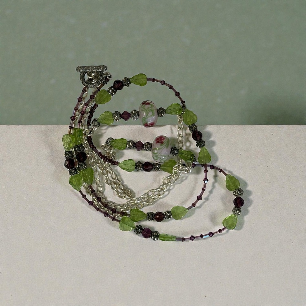 Elegant Green and Purple Beaded Necklace